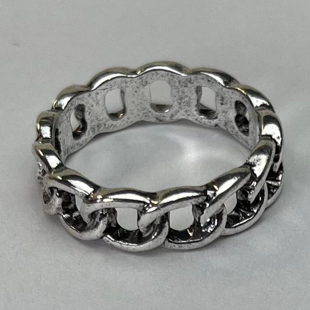 Y2k 2000s vintage style cuban link ring